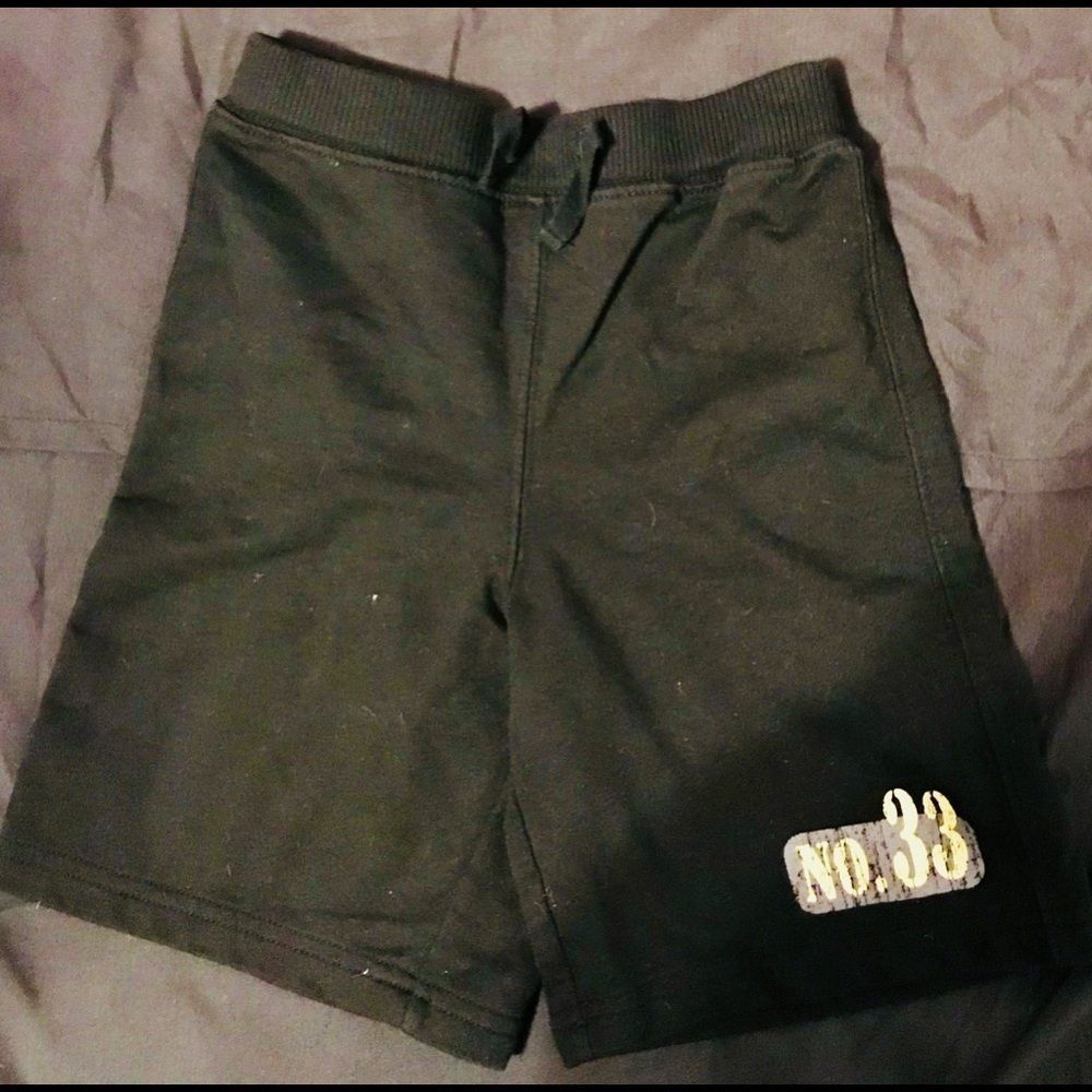 Topsville Black Sweat Short Kids 4T EUC